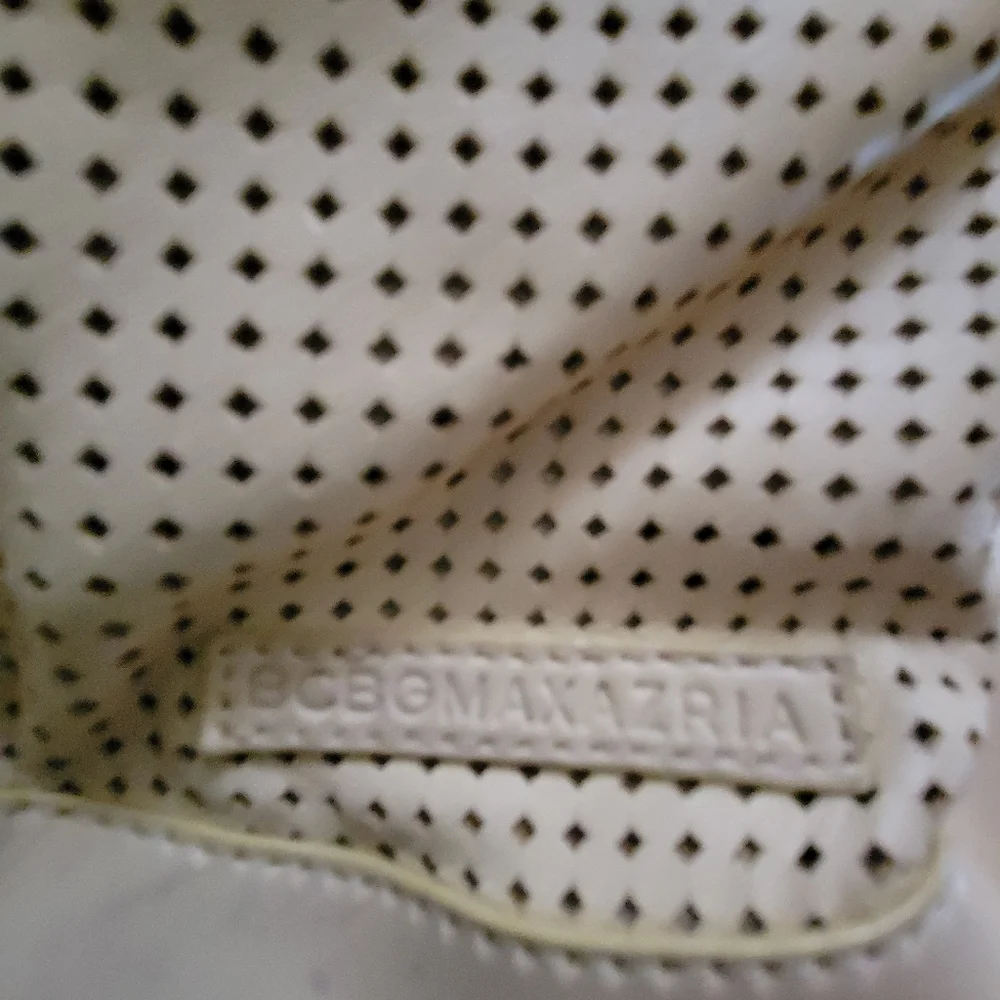 BCBGMAXAZRIA Womens‎ Handbad Cream and Gold Textured Shoulder Bag